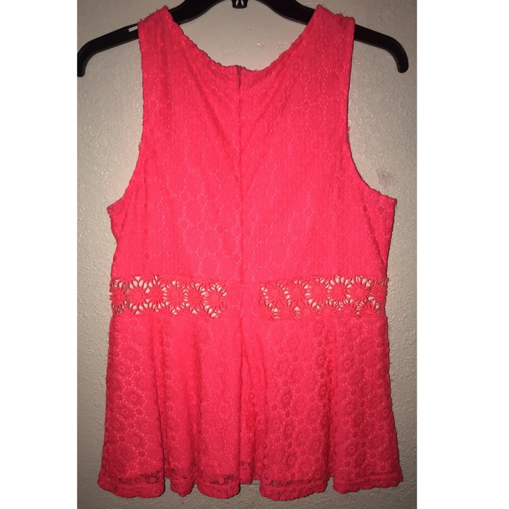 Pink peplum top - Picture 3 of 4